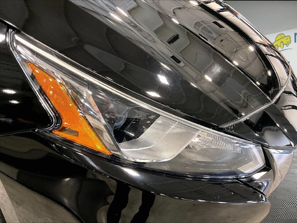 Used 2020 Black Nissan 2.5 S image 33