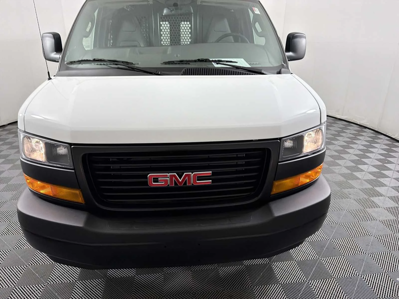 2025 GMC Savana Cargo Work Van - Photo 3