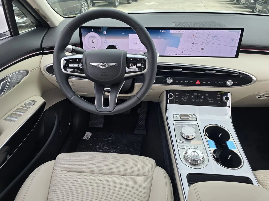 New 2026 White Genesis 2.5T image 8