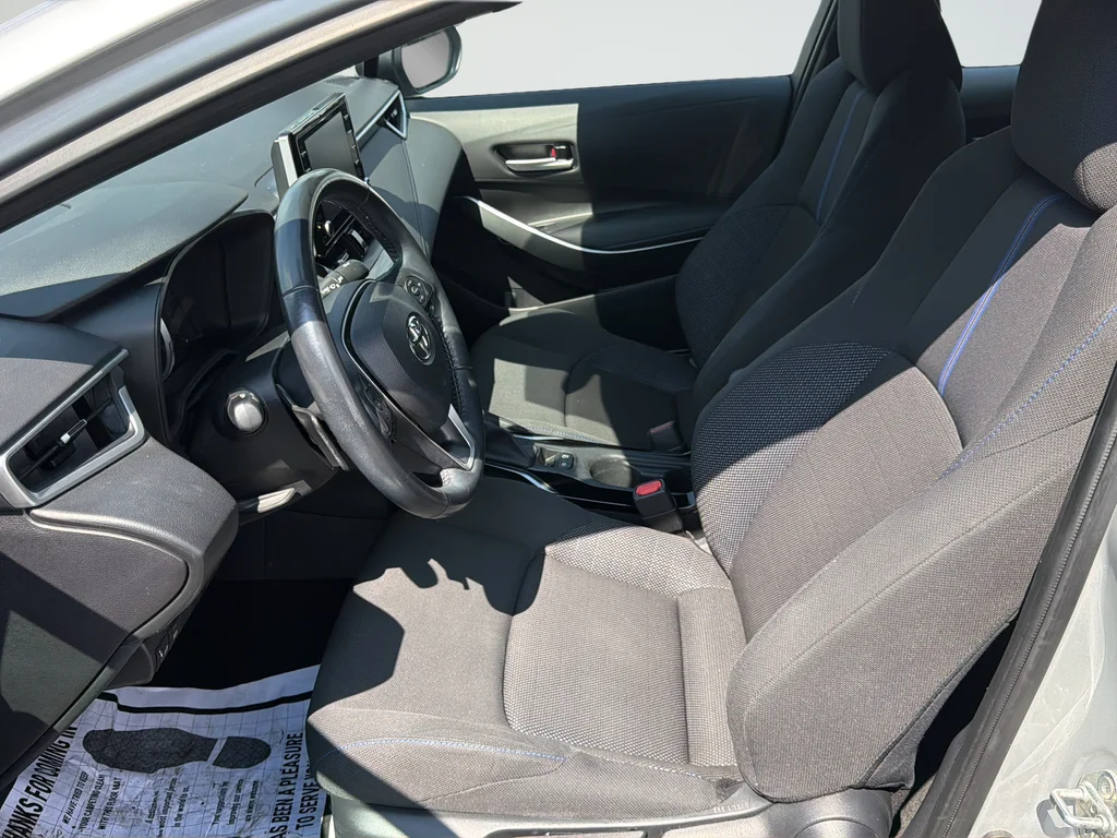 Used 2020 Silver Toyota SE image 10