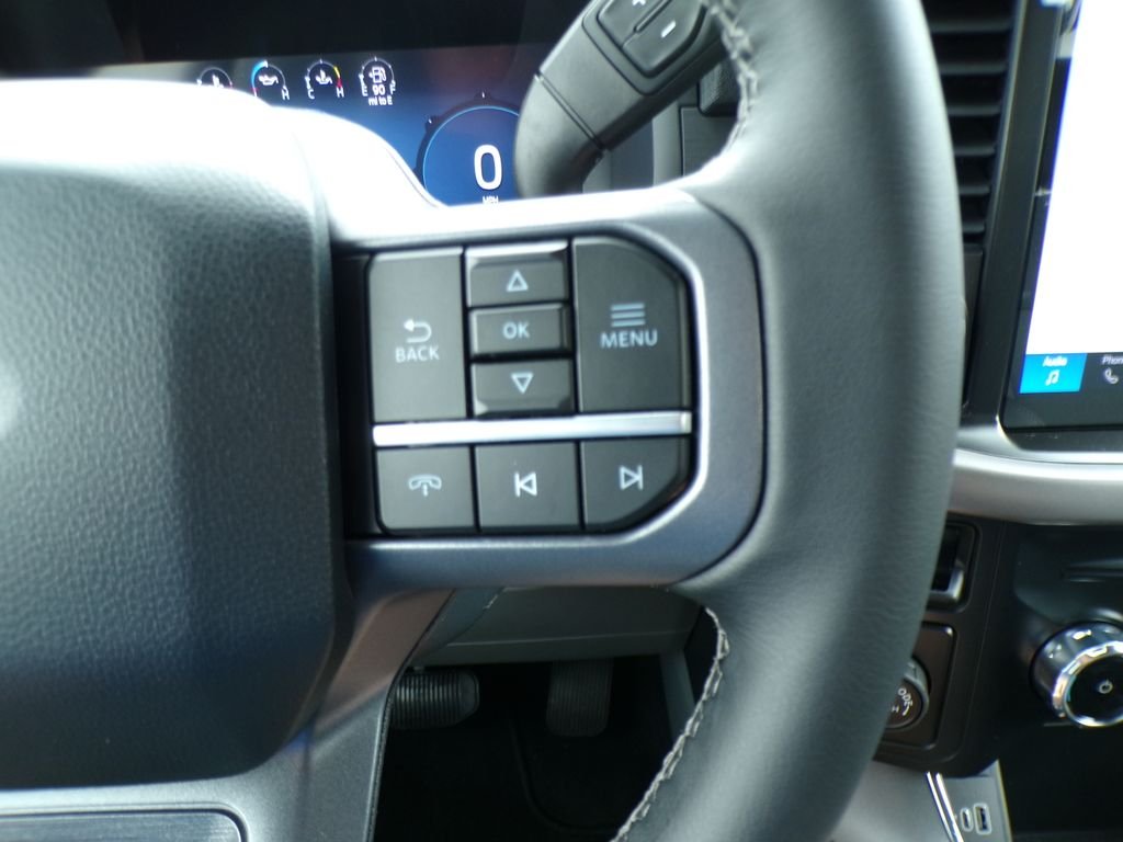New 2026 Oxford White Ford XLT image 16