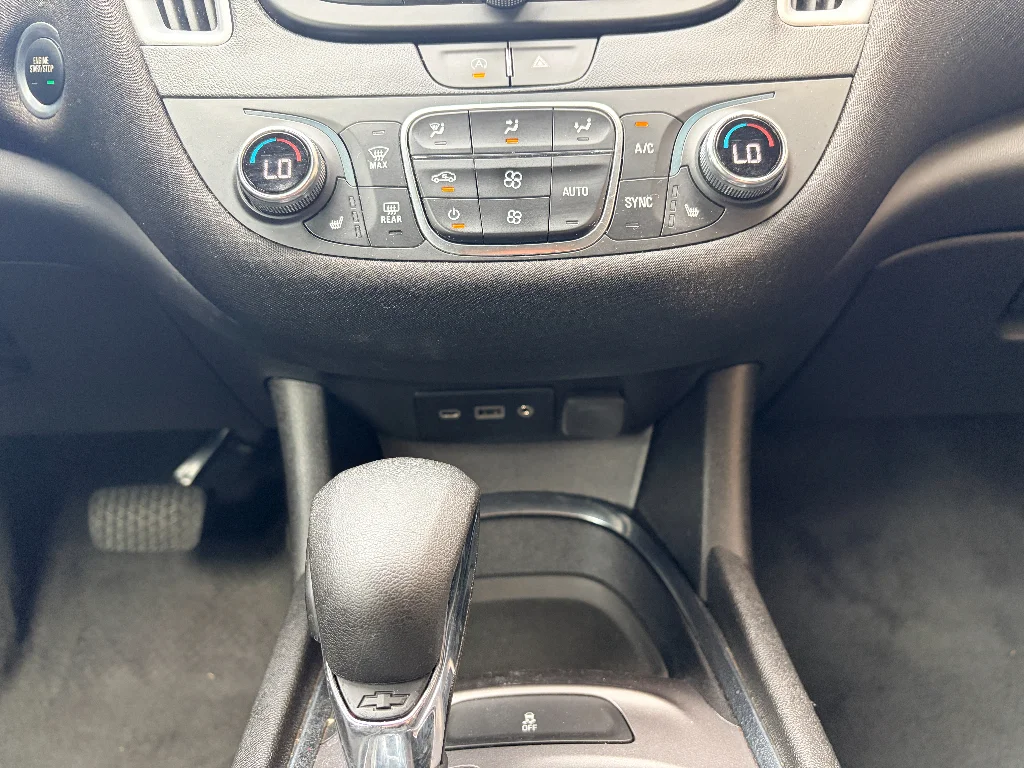 Used 2023 Gray Metallic Chevrolet LT image 18