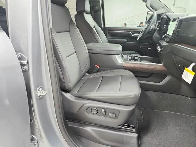 New 2026 Silver GMC SLT image 39