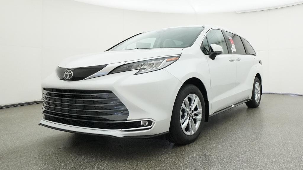 New 2026 Wind Chill Pearl Toyota Limited image 10