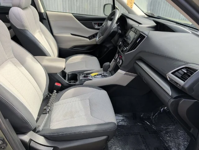 Used 2021 Green Subaru Premium image 36