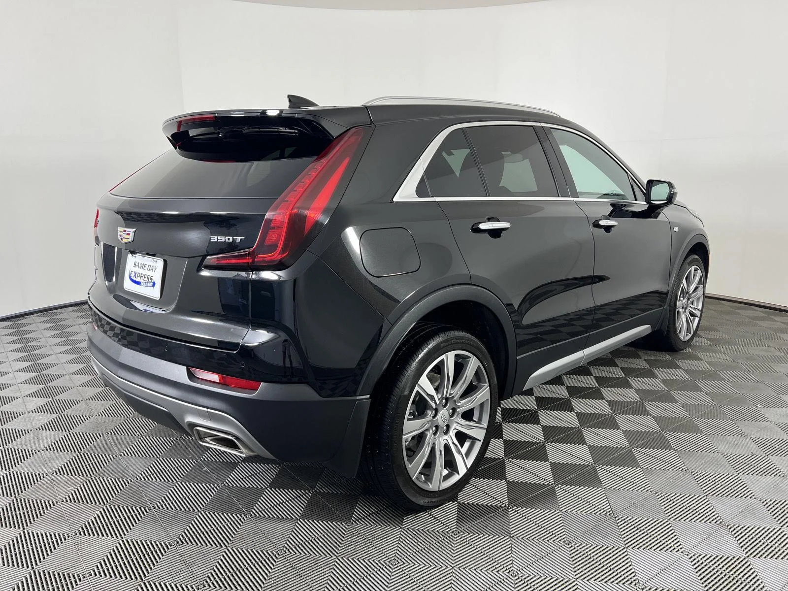 Used 2023 Stellar Black Metallic Cadillac Premium Luxury image 27