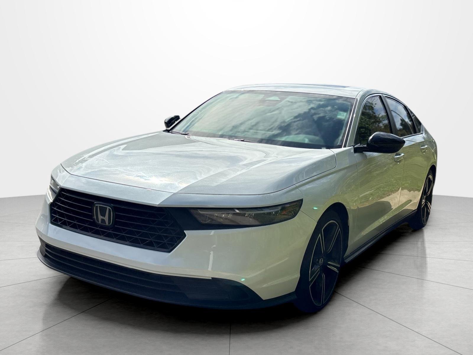 Used 2024 Platinum White Pearl Honda Sport image 1