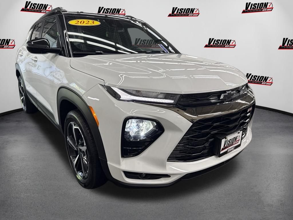 Used 2023 White Chevrolet RS image 3