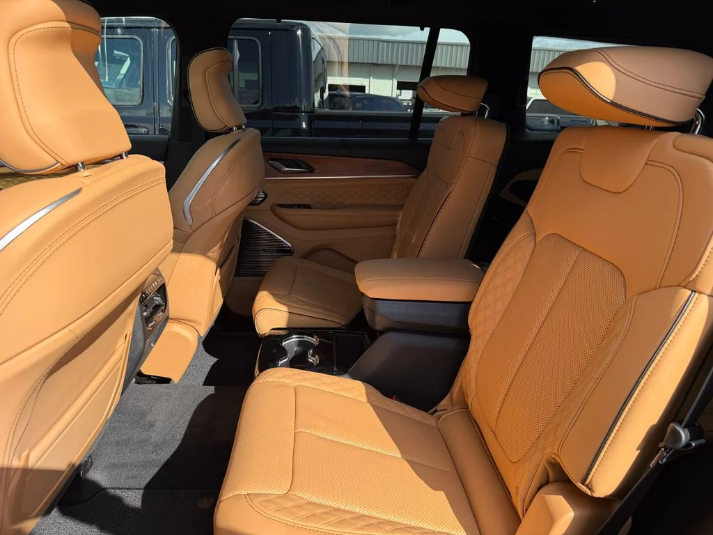 New 2026 Red Jeep Summit image 18