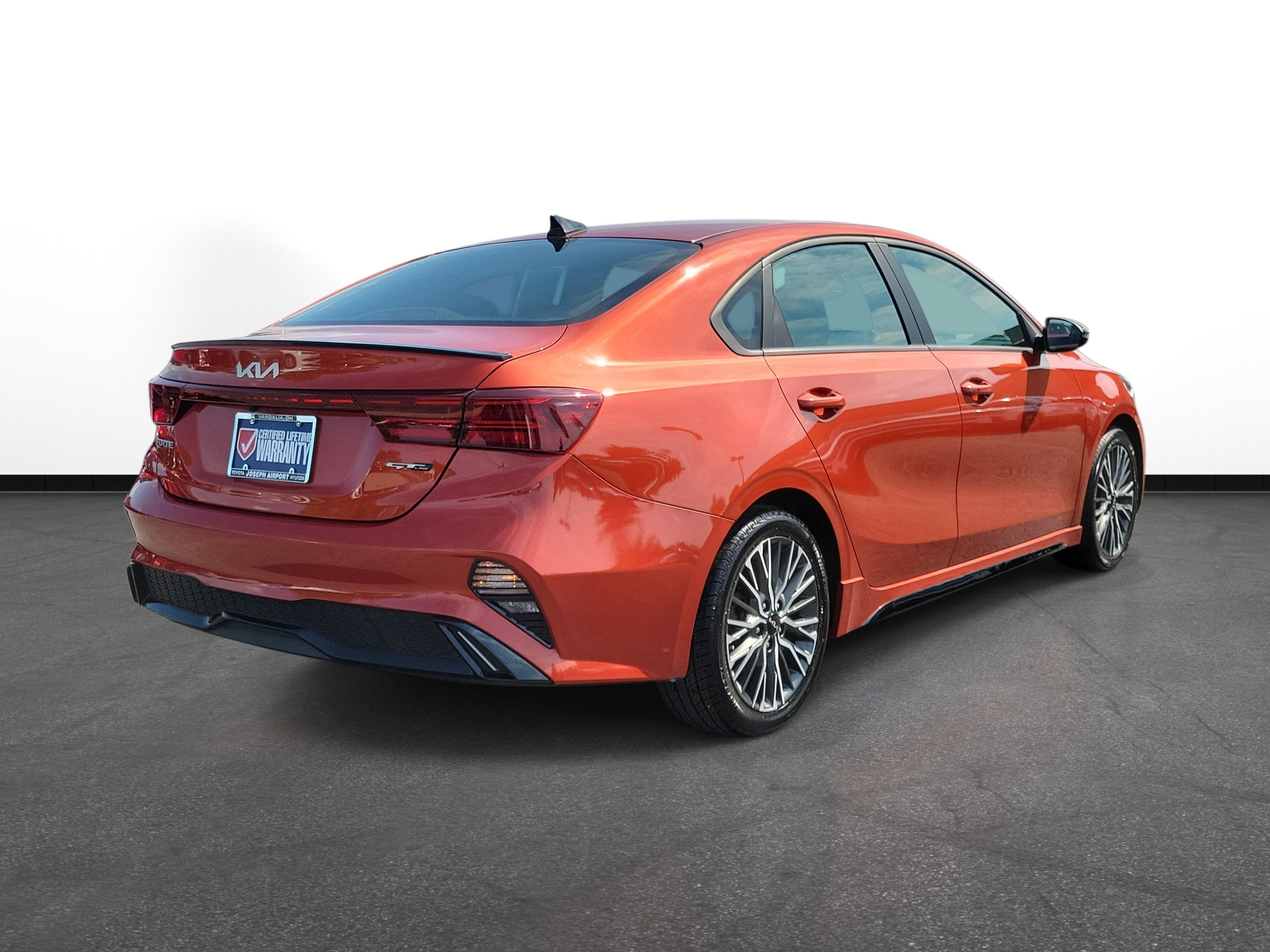 Used 2022 Fire Orange Kia GT-Line image 4