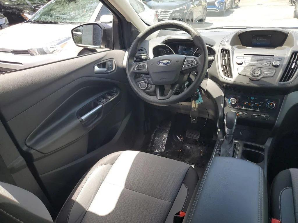 Used 2018 Gray Ford SE image 14