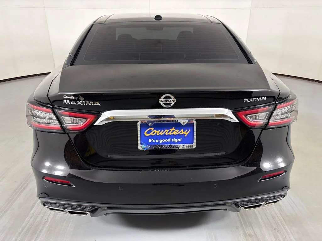 Used 2020 Black Nissan Platinum image 7