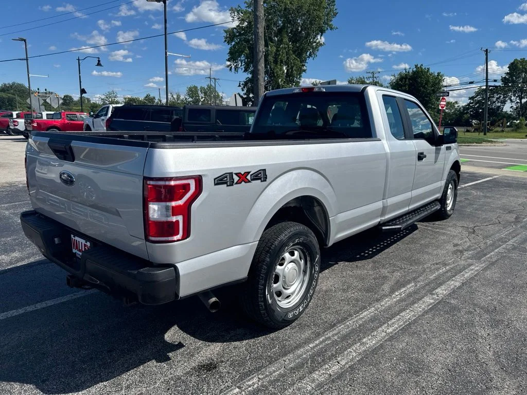 Used 2019 Silver Ford XL image 3