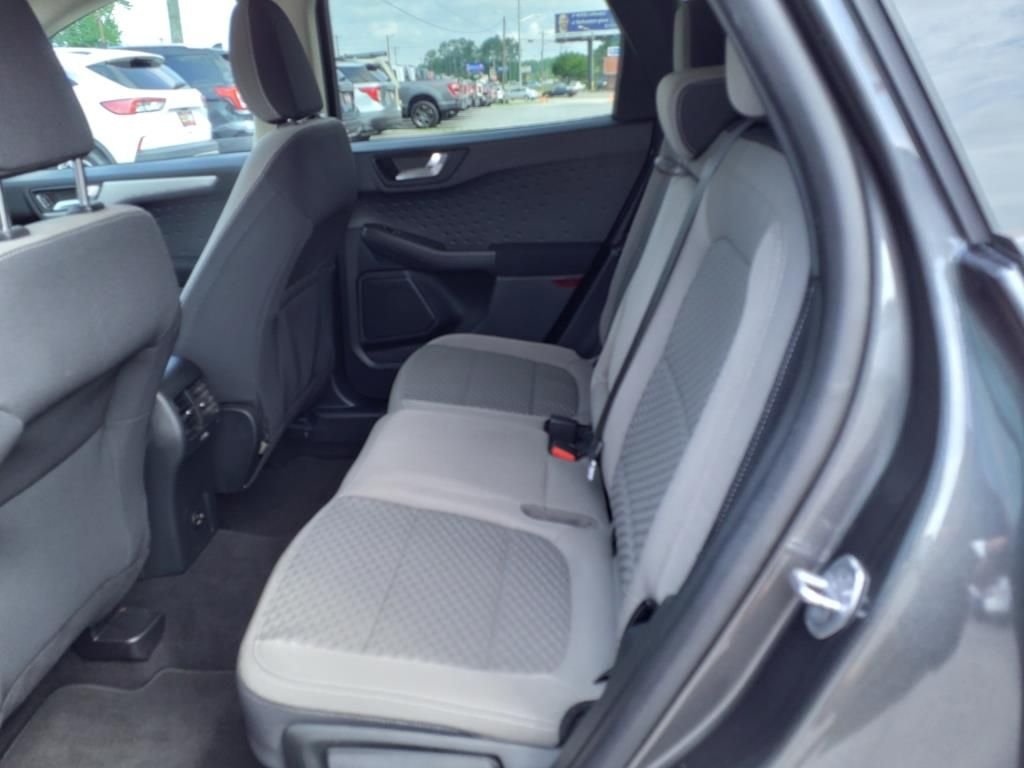 Used 2020 Gray Ford SE image 10
