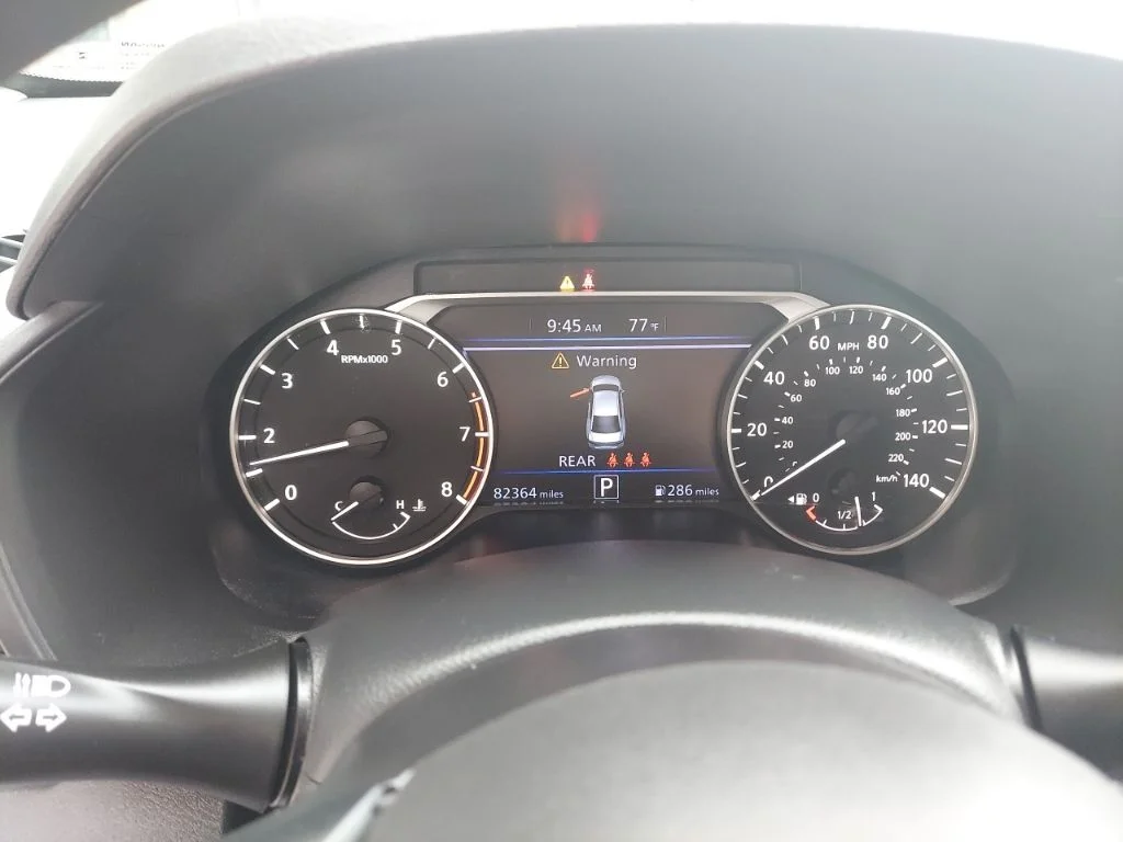 Used 2023 Silver Nissan 2.5 SV image 14