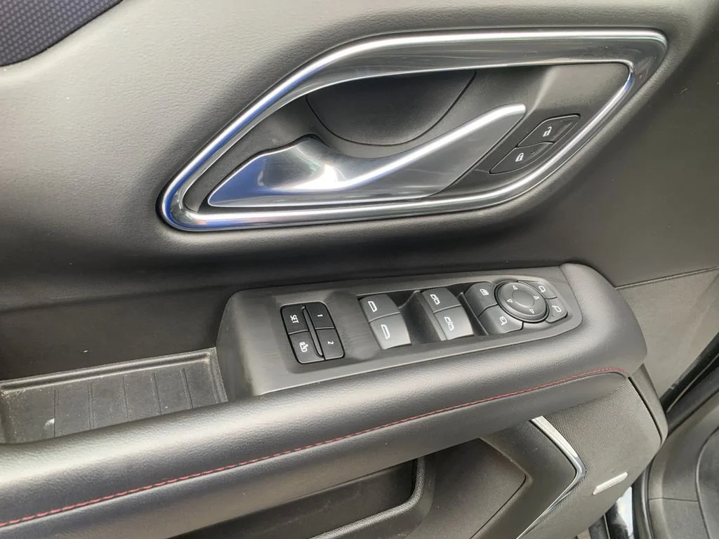 Used 2022 Black Chevrolet RST image 13