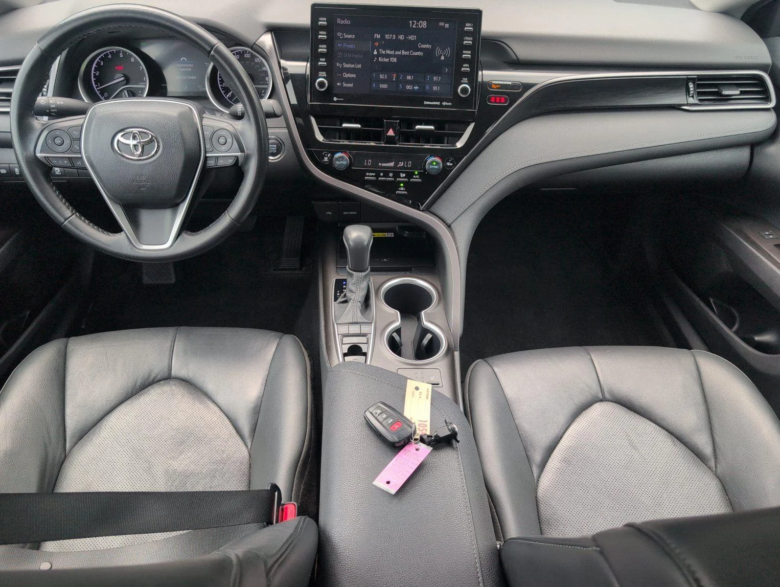 Used 2024 Predawn Gray Mica Toyota XLE image 34