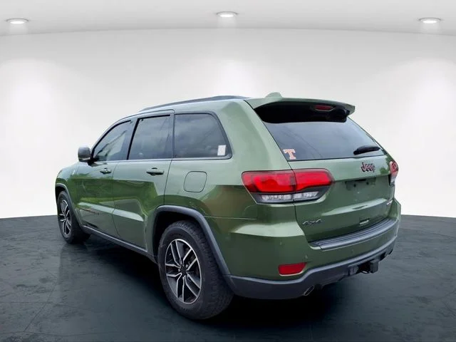 Used 2021 Green Jeep Trailhawk image 19