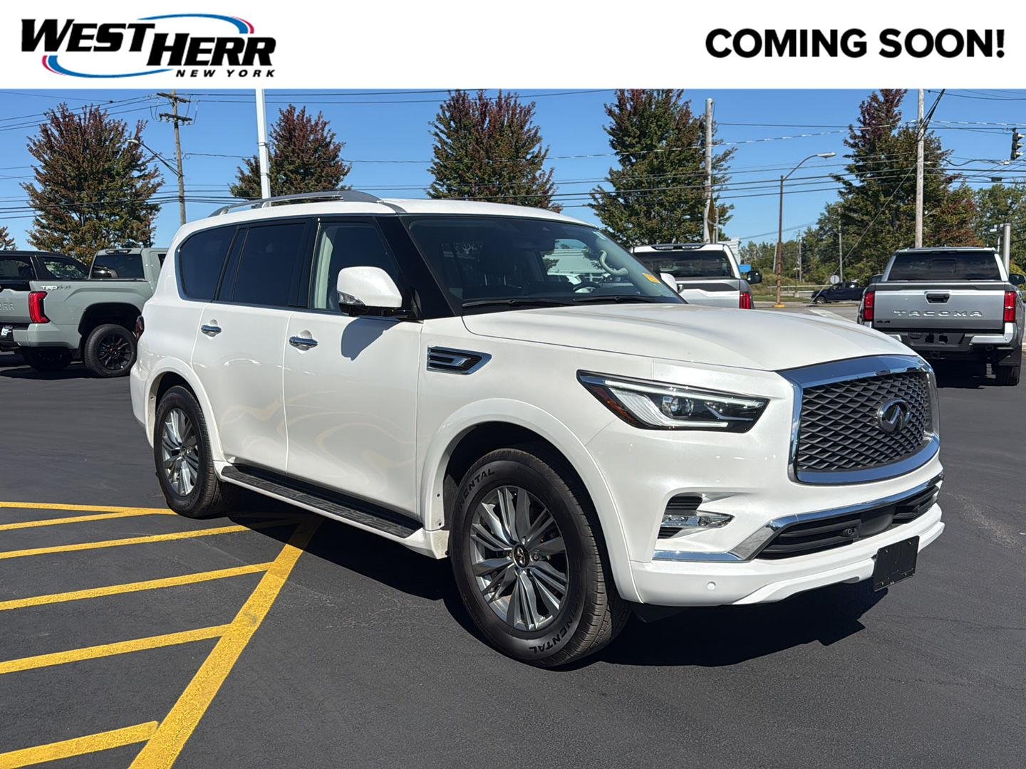 Used 2024 Moonstone White INFINITI LUXE image 1