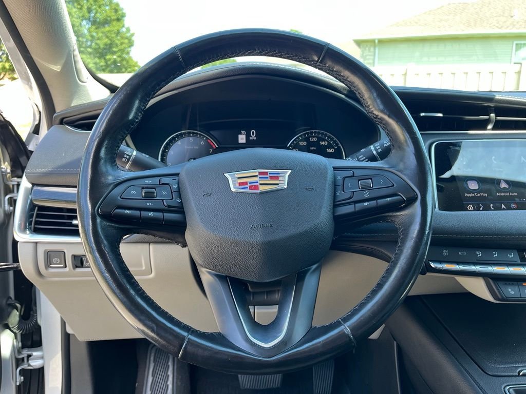 Used 2019 Silver Cadillac Premium Luxury image 31