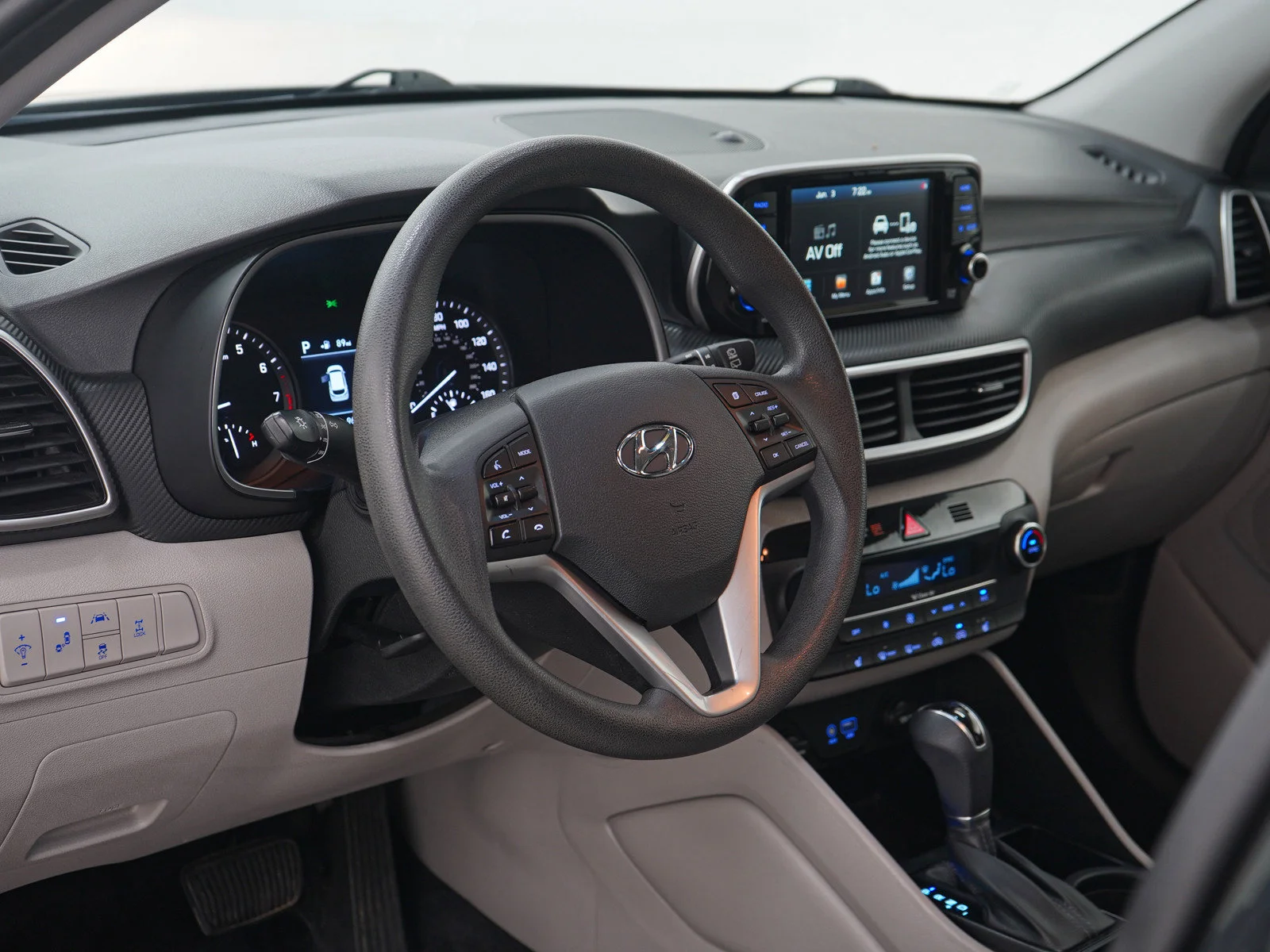 Used 2020 Black Noir Pearl Hyundai SEL image 21