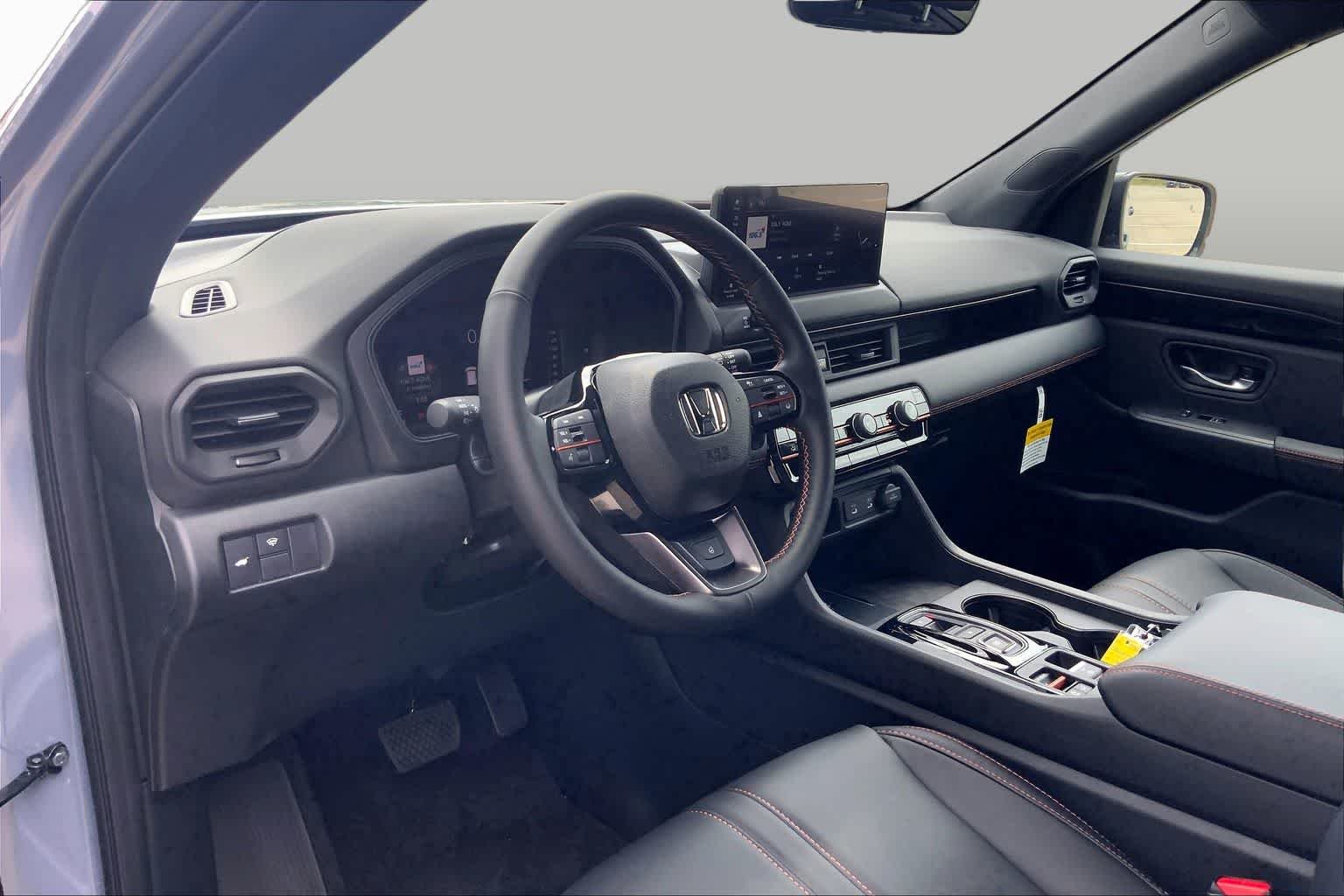 New 2026 Sonic Gray Pearl Honda AWD TrailSport image 8
