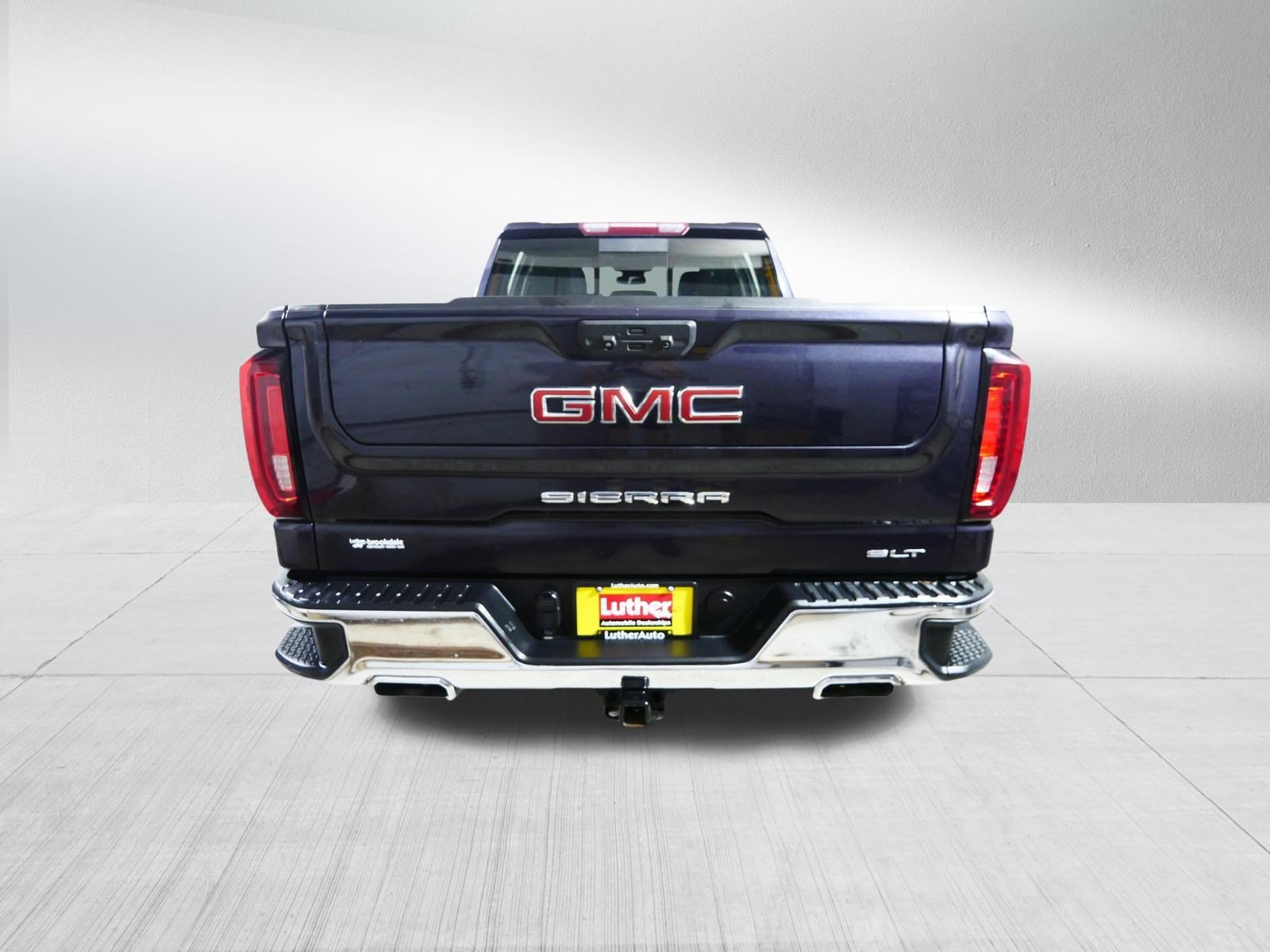 Used 2023 Titanium Rush Metallic GMC SLT image 6