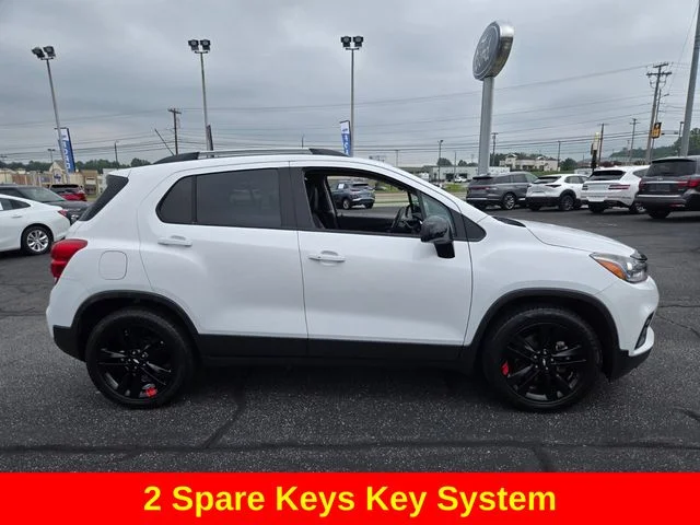 Used 2020 White Chevrolet LT image 10