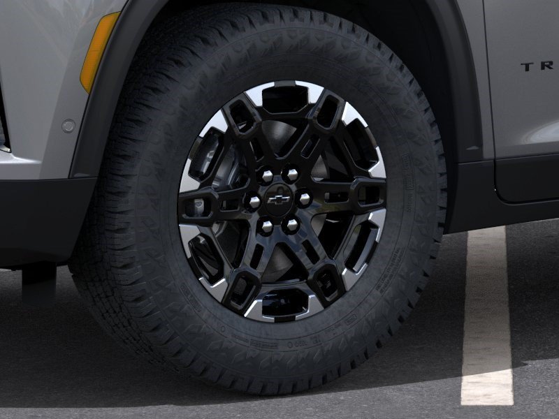2027 Chevrolet Traverse Z71 - Photo 9