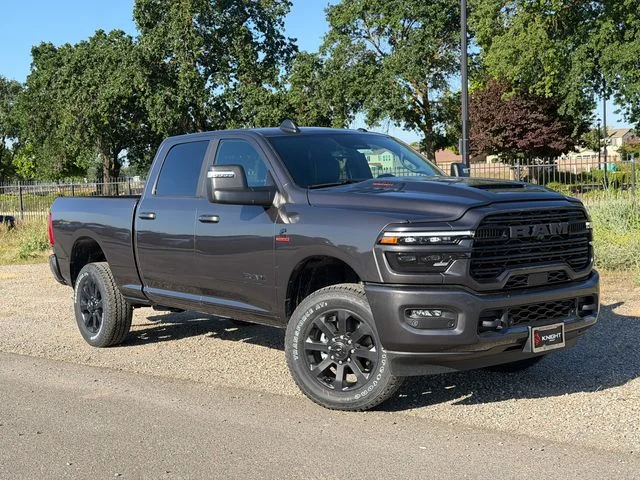 New 2026 Granite Crystal Metallic Clear-Coat Exterior Paint RAM Laramie image 2