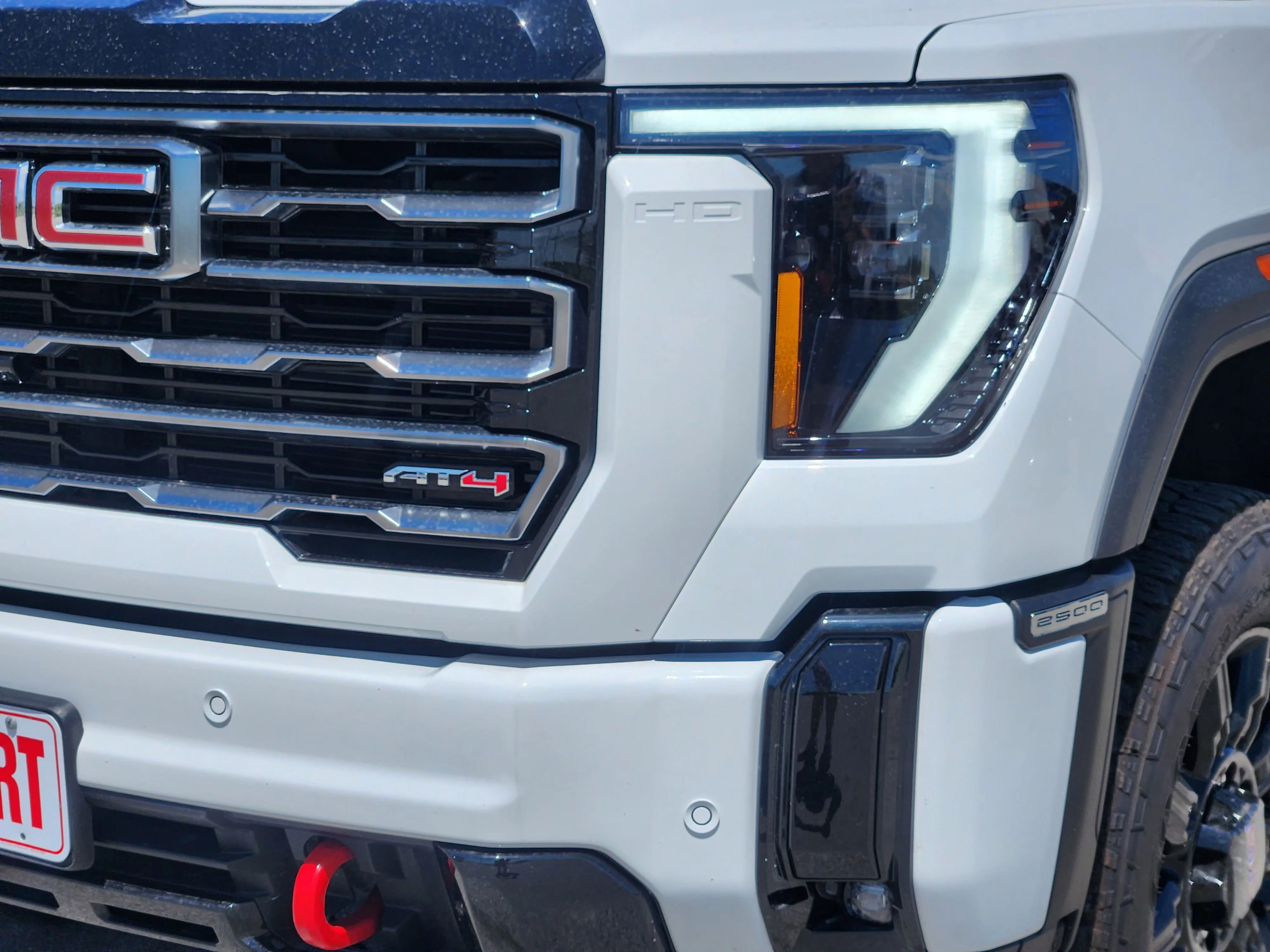 Used 2025 Summit White GMC AT4 image 8