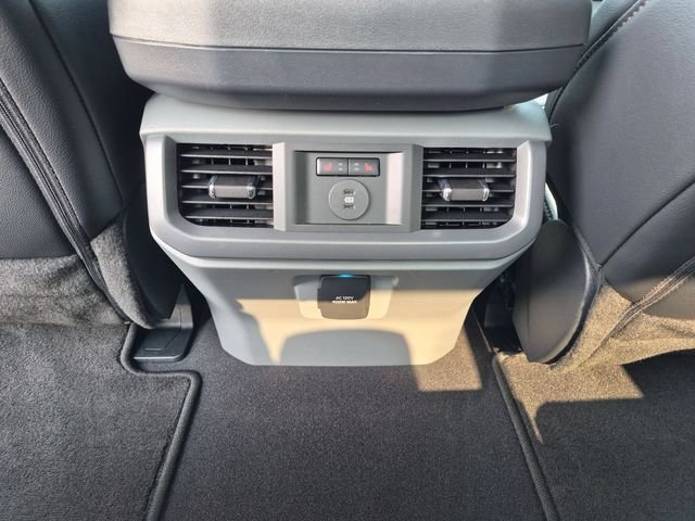 Used 2026 Silver Metallic Ford Lariat image 18