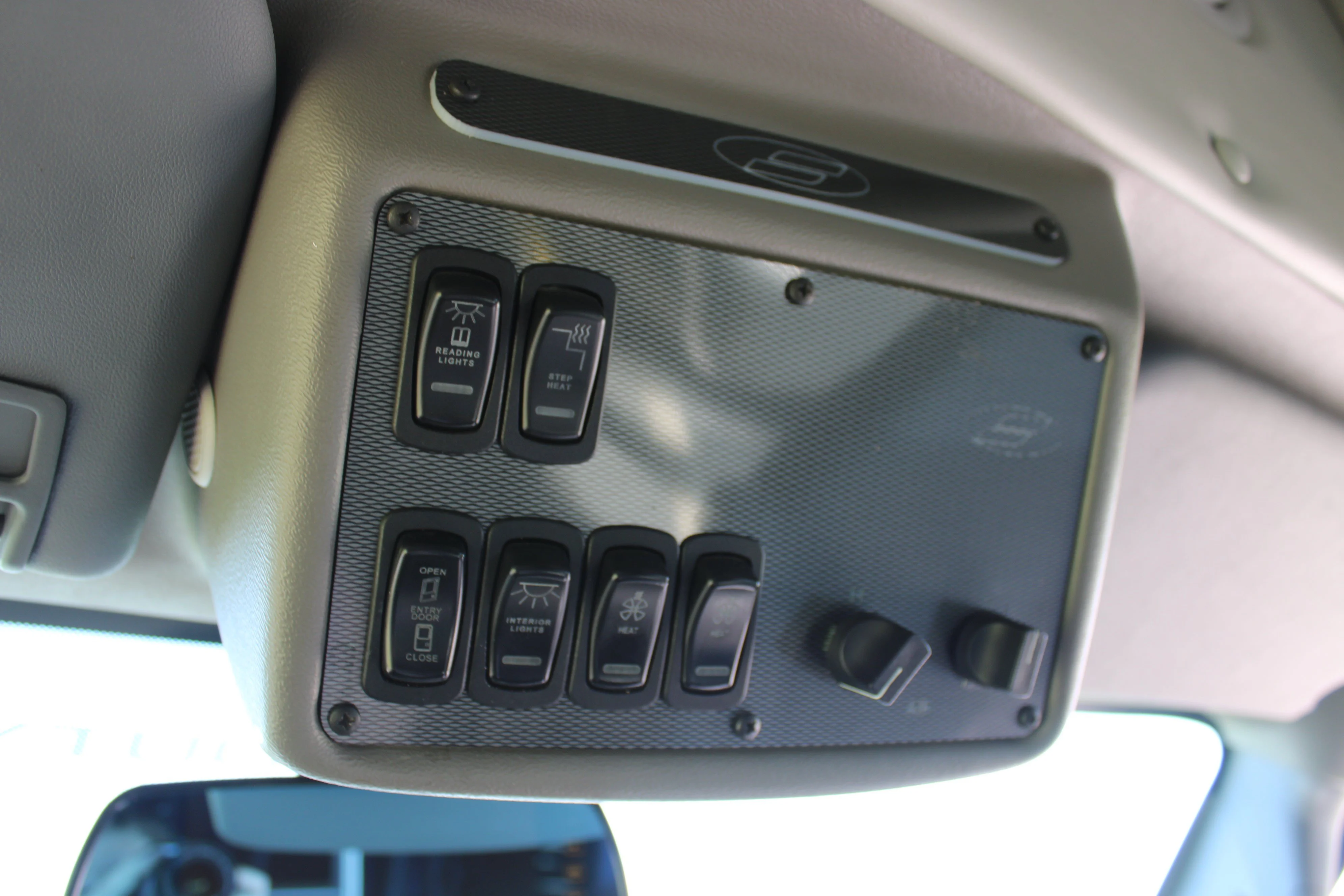Used 2021 Oxford White Ford Base image 24