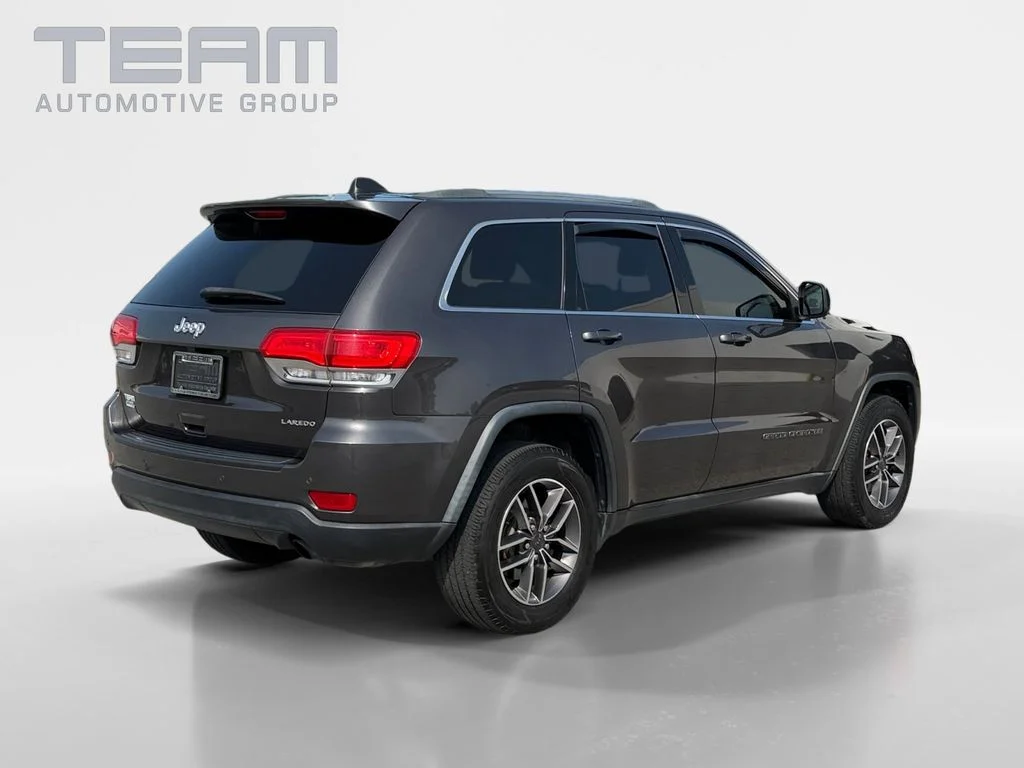 Used 2019 Gray Jeep Laredo E image 7