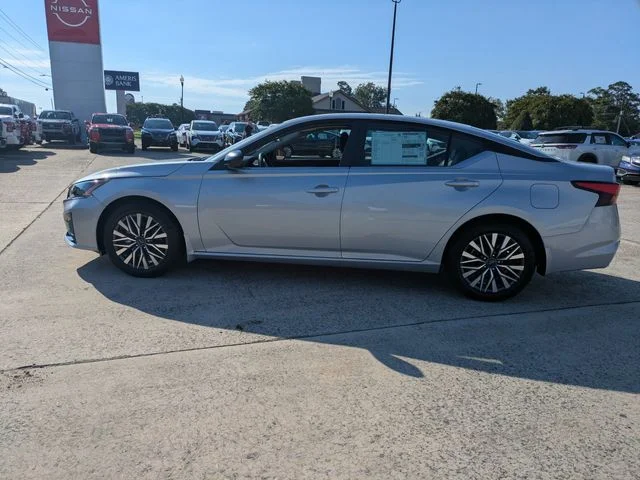 New 2026 Silver Nissan 2.5 SV image 7