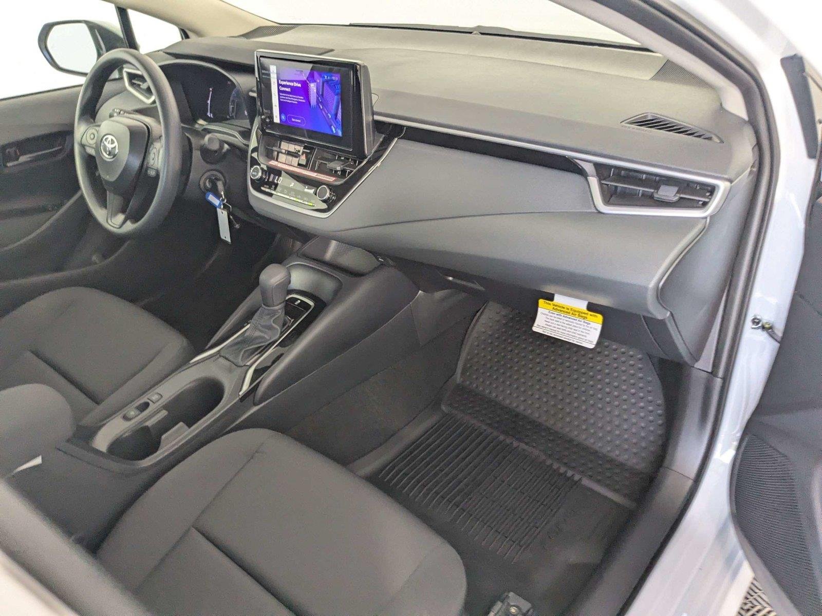 New 2027 Wind Chill Pearl <sup>1</sup> Toyota  LE image 19