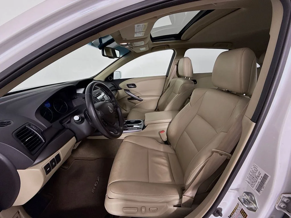 Used 2014 White Diamond Pearl Acura Technology Package image 5