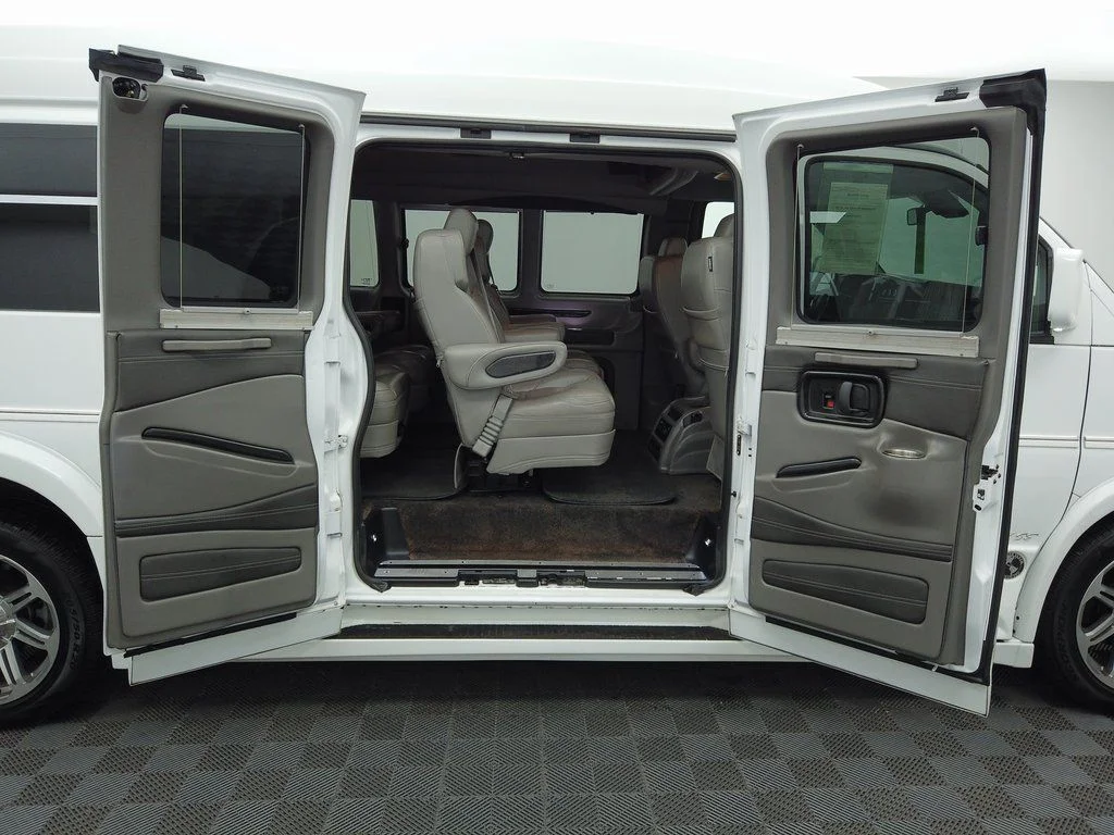 Used 2020 Summit White GMC Explorer Limited SE image 44
