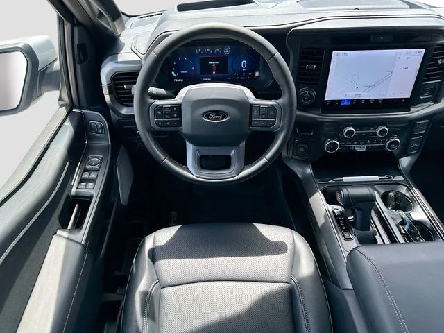 Used 2025 White Ford Lariat image 22