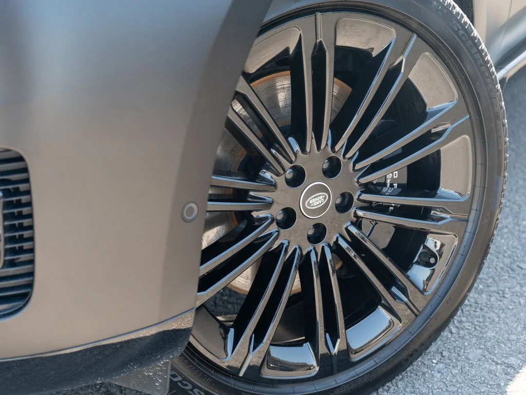 Certified Used 2025 Black Land Rover SE image 9