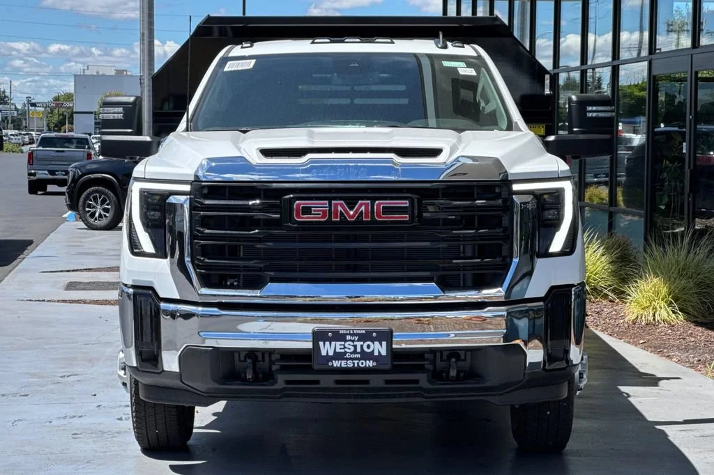 2026 GMC Sierra 3500 Chassis Cab Pro - Photo 6