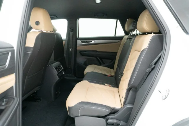 2026 Volkswagen Atlas Cross Sport SE - Photo 19