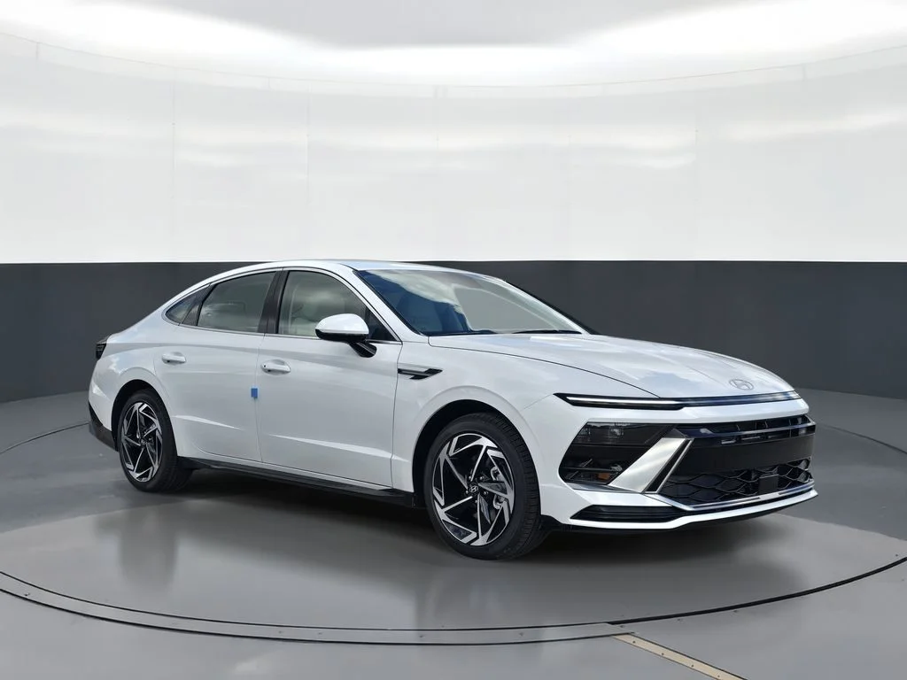 New 2026 White Hyundai SEL Sport image 2