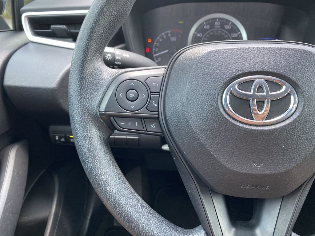 Used 2021 Celestite Toyota LE image 20
