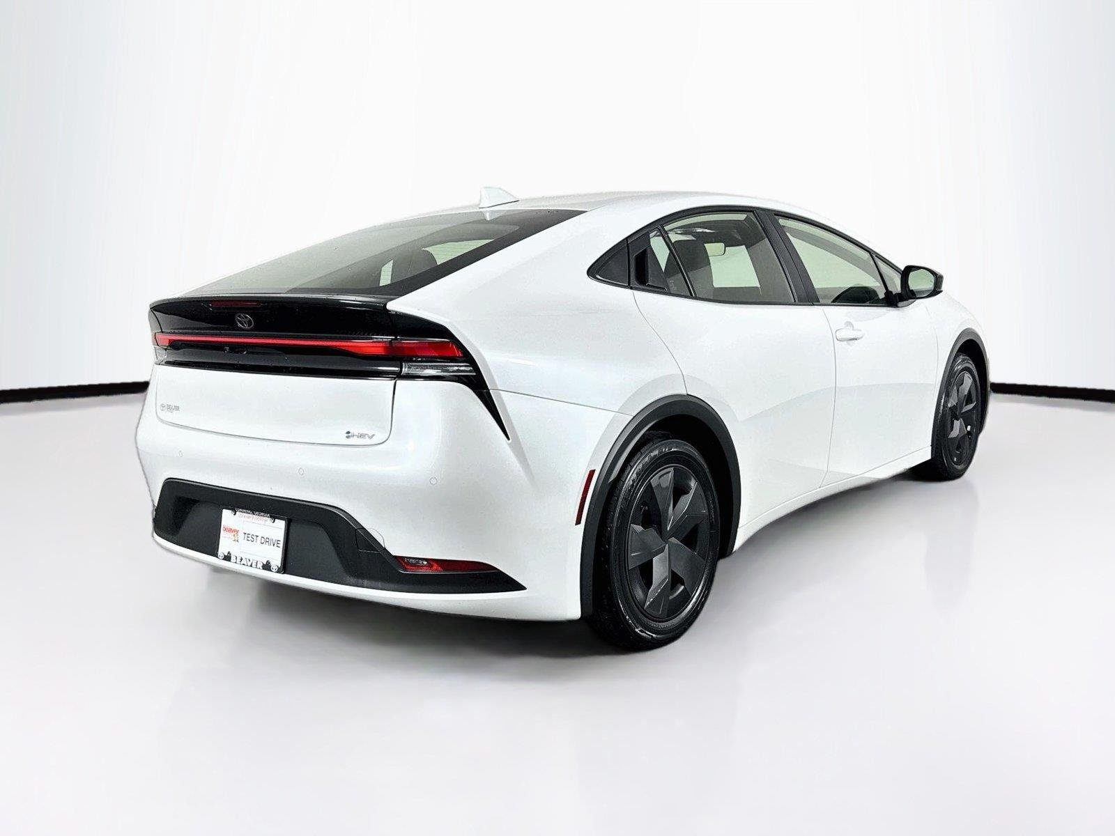 Used 2025 Wind Chill Pearl Toyota LE image 2