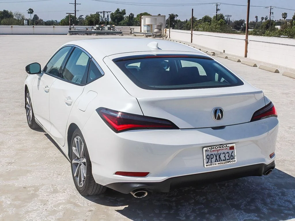 Used 2025 Platinum White Pearl Acura Base image 4
