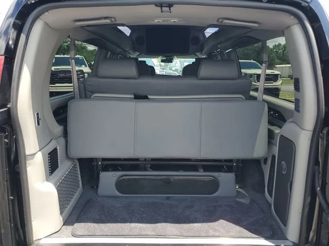New 2026 Onyx Black GMC Work Van image 32