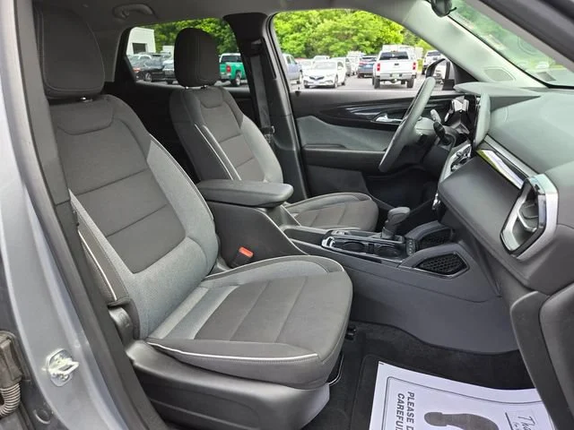 Used 2025 Sterling Gray Metallic Chevrolet LT image 21
