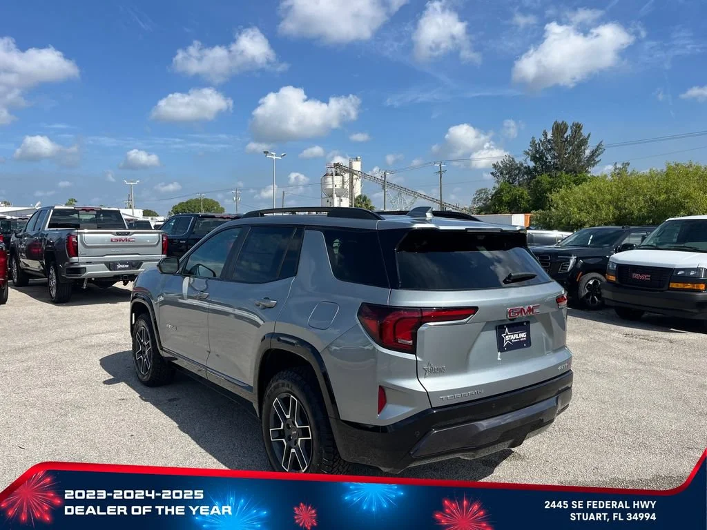 New 2026 Sterling Metallic GMC AT4 image 5