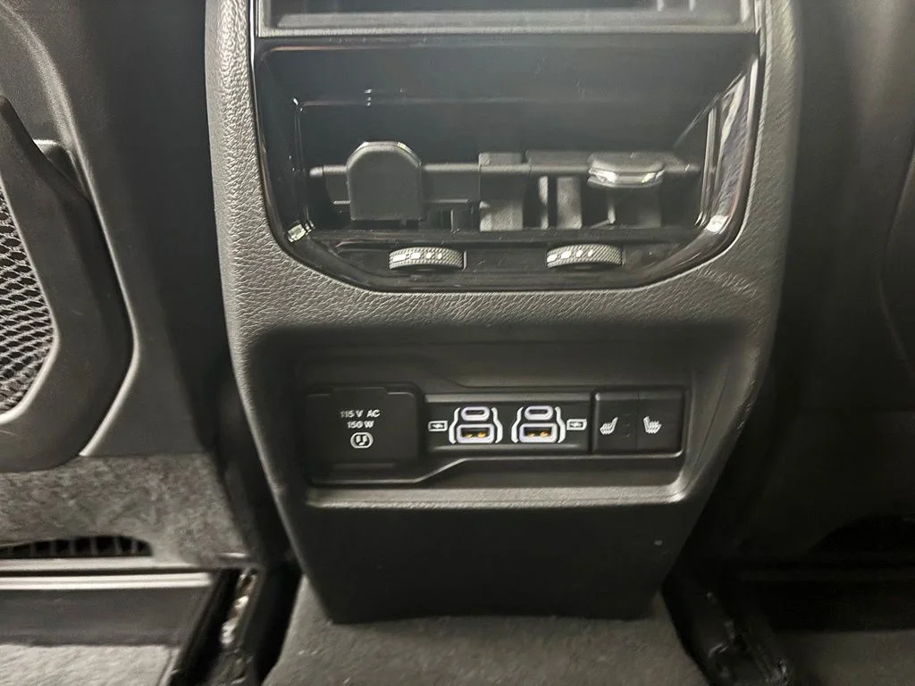 Used 2024 White Jeep Limited image 37
